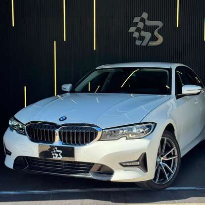 BMW-320i-2020
