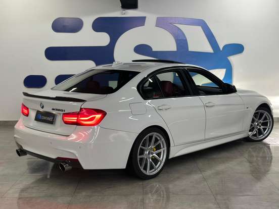 BMW-320i-2017