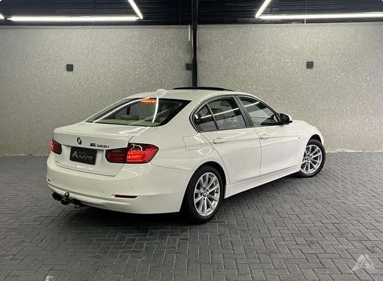 BMW-328i-2013