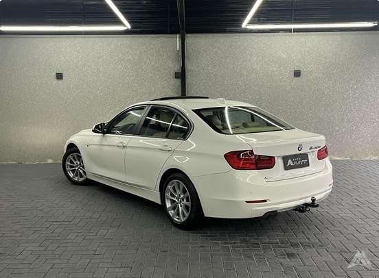 BMW-328i-2013