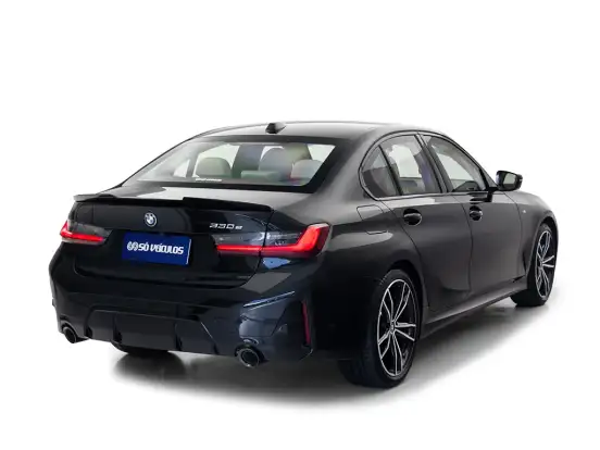 BMW-330e-2023