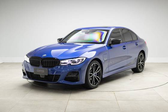 BMW 330e 2.0 16V TURBO HÍBRIDO M SPORT AUTOMÁTICO