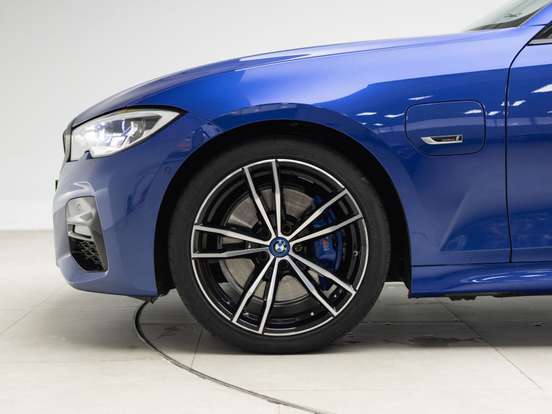 BMW-330e-2.0 16V TURBO HÍBRIDO M SPORT AUTOMÁTICO BMW-330e-2021