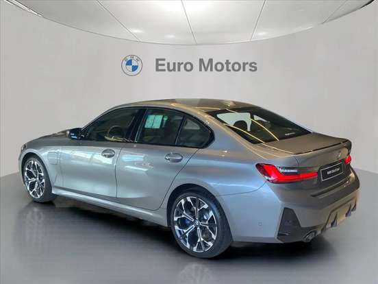 BMW-330e-2026