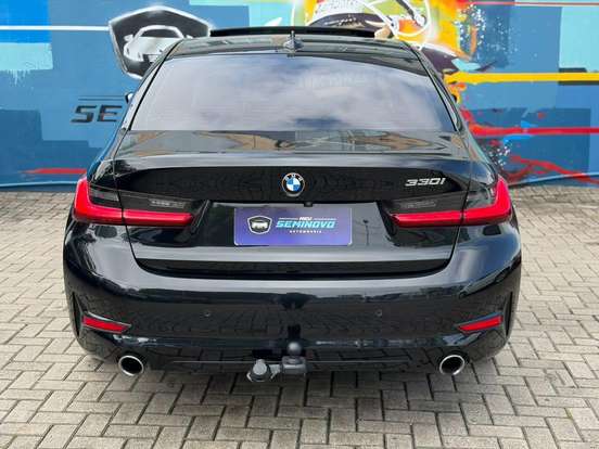 BMW-330i-2019