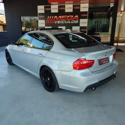 BMW-335i-2010