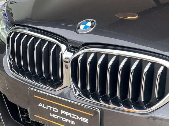 BMW-530e-2.0 16V TWINPOWER HÍBRIDO M SPORT AUTOMÁTICO BMW-530e-2021