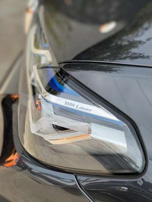 BMW-530e-2021