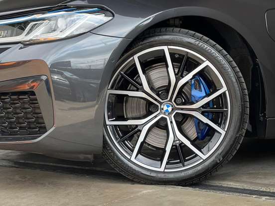 BMW-530e-2.0 16V TWINPOWER HÍBRIDO M SPORT AUTOMÁTICO BMW-530e-2021
