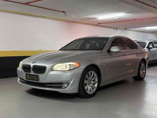 BMW-535i-3.0 SEDAN 6 CILINDROS 24V TURBO GASOLINA 4P AUTOMÁTICO BMW-535i-2010