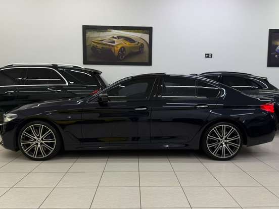 BMW-540i-3.0 24V TURBO GASOLINA M SPORT AUTOMÁTICO BMW-540i-2018