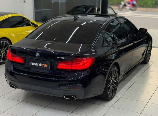 BMW-540i-2018