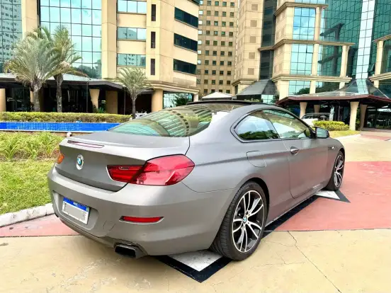 BMW-650i-4.4 COUPÉ V8 32V TURBO GASOLINA 2P AUTOMÁTICO BMW-650i-2011