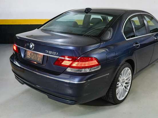 BMW-750i-2006