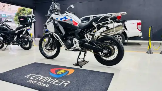 BMW-F 900 GS ADVENTURE BMW-F 900 GS ADVENTURE-2025