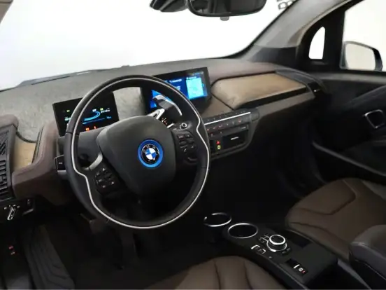 BMW-i3-ELÉTRICO eDRIVE UNIQUE FOREVER AUTOMÁTICO BMW-i3-2022