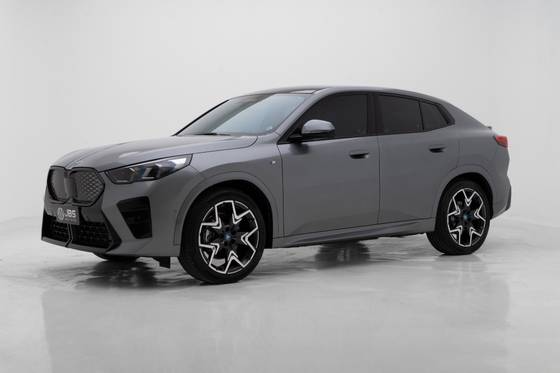 BMW iX2 64,8 KW ELÉTRICO XDRIVE30 M SPORT