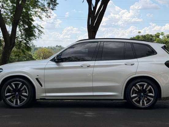 BMW-iX3-ELÉTRICO M SPORT BMW-iX3-2023