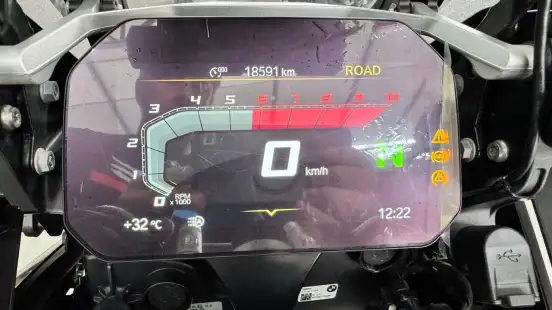BMW-R 1250 GS PREMIUM TRIPLE BLACK BMW-R 1250 GS PREMIUM TRIPLE BLACK-2021