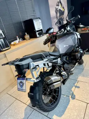 BMW-R 1300 GS ADVENTURE TRIPLE BLACK-2025