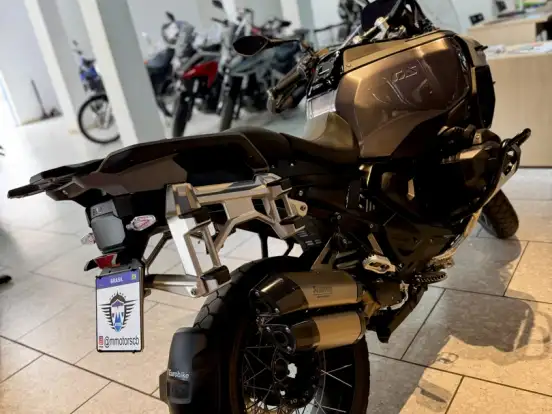 BMW-R 1300 GS ADVENTURE TRIPLE BLACK BMW-R 1300 GS ADVENTURE TRIPLE BLACK-2025
