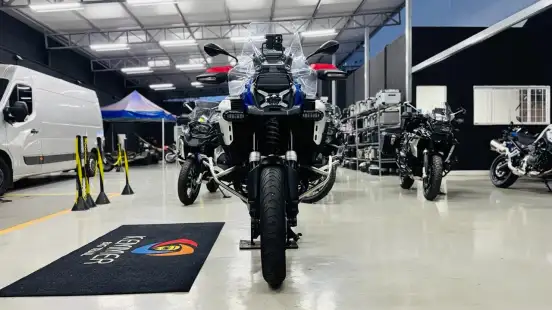 BMW-R 1300 GS ADVENTURE TROPHY-2025
