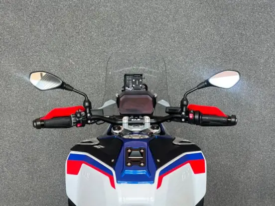 BMW-R 1300 GS ADVENTURE TROPHY BMW-R 1300 GS ADVENTURE TROPHY-2025