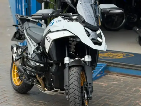 BMW-R 1300 GS PLUS BMW-R 1300 GS PLUS-2024