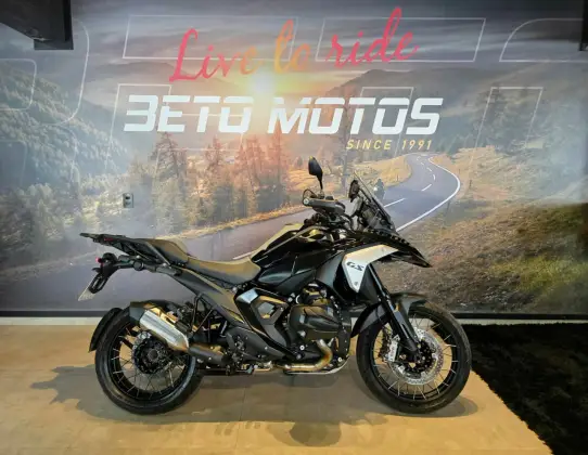 BMW R 1300 GS TRIPLE BLACK 