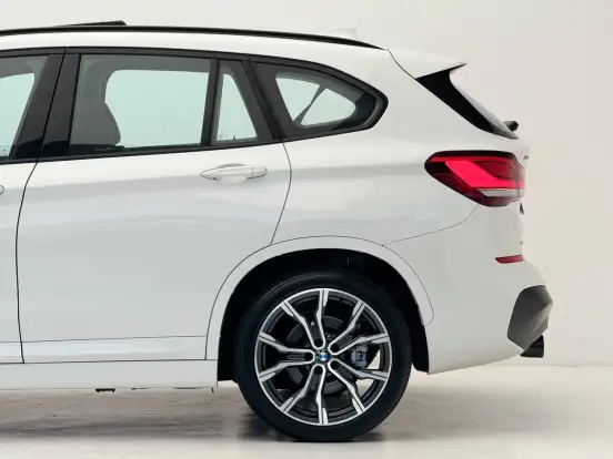 BMW-X1-2.0 16V TURBO ACTIVEFLEX SDRIVE20I M SPORT 4P AUTOMÁTICO BMW-X1-2022