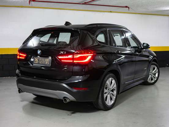 BMW-X1-2016