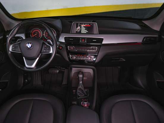 BMW-X1-2016