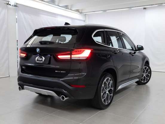 BMW-X1-2.0 16V TURBO ACTIVEFLEX SDRIVE20I 4P AUTOMÁTICO BMW-X1-2020