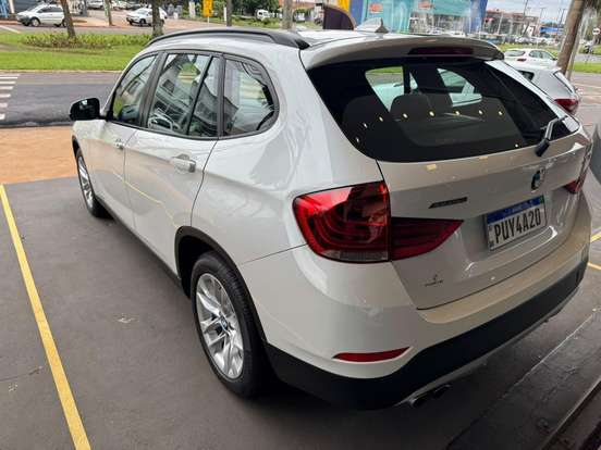 BMW-X1-2.0 16V TURBO ACTIVEFLEX SDRIVE20I 4P AUTOMÁTICO BMW-X1-2014