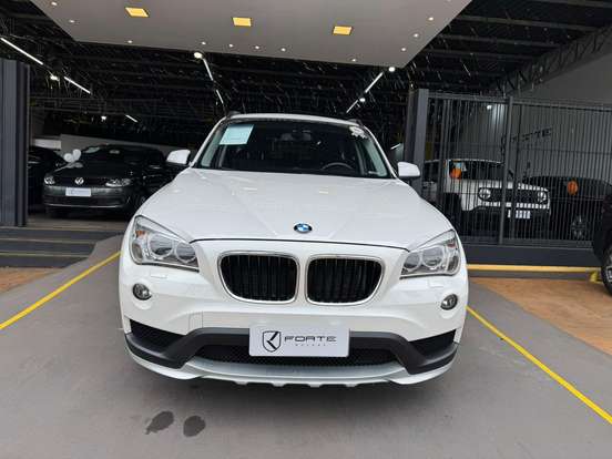 BMW-X1-2.0 16V TURBO ACTIVEFLEX SDRIVE20I 4P AUTOMÁTICO BMW-X1-2014
