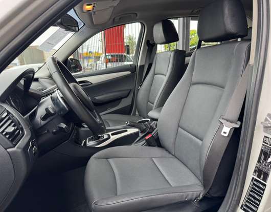 BMW-X1-2014