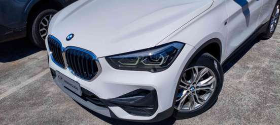 BMW-X1-2021