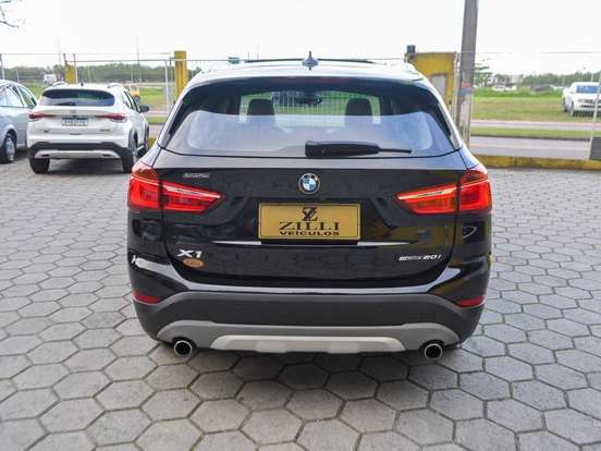 BMW-X1-2.0 16V TURBO ACTIVEFLEX SDRIVE20I X-LINE 4P AUTOMÁTICO BMW-X1-2019