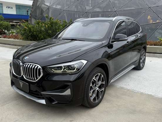 BMW-X1-2.0 16V TURBO ACTIVEFLEX SDRIVE20I X-LINE 4P AUTOMÁTICO BMW-X1-2020