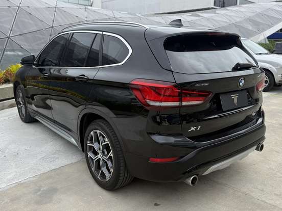 BMW-X1-2.0 16V TURBO ACTIVEFLEX SDRIVE20I X-LINE 4P AUTOMÁTICO BMW-X1-2020