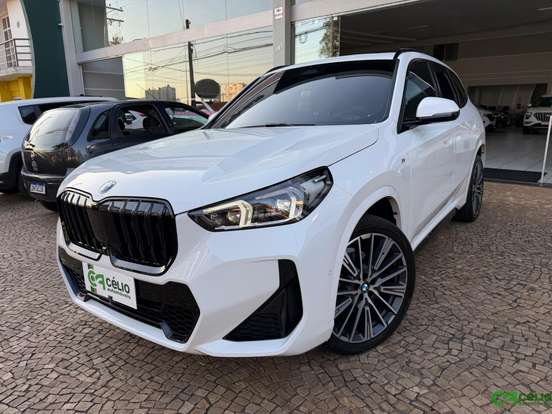 BMW-X1-2024