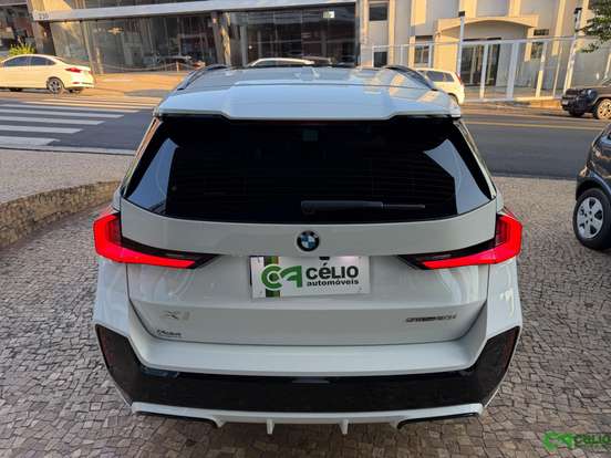BMW-X1-2024