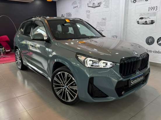 BMW-X1-2024