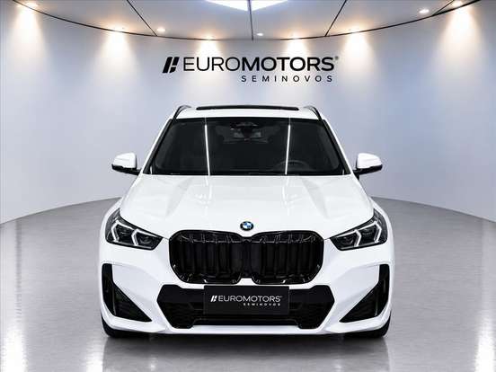 BMW-X1-2024