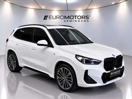 BMW-X1-2024
