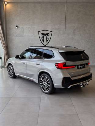 BMW-X1-2023