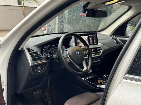 BMW-X3-2022