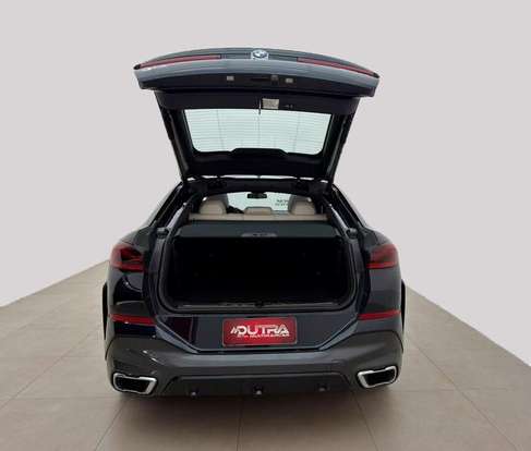 BMW-X6-2022