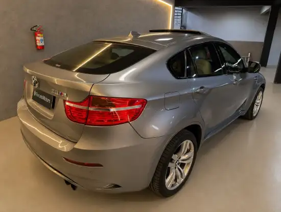 BMW-X6-2011