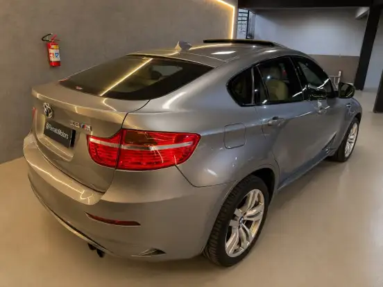 BMW-X6-4.4 50I 4X4 COUPÉ 8 CILINDROS 32V BI-TURBO GASOLINA 4P AUTOMÁTICO BMW-X6-2011